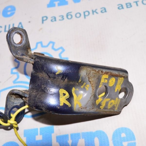 Петля двери нижняя зад прав Subaru Forester 14-18 SJ 60479FG022