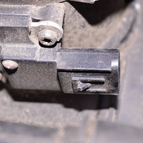 Расходомер воздуха Ford Focus mk3 11-18 2.0 CP9Z-12B579-B