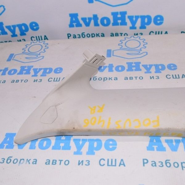 Накладка задней стойки верхняя передняя правая Ford Focus mk3 11-18 5d серая CV6Z-5851748-AA