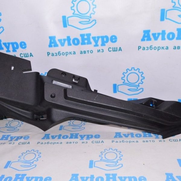 Накладка задней стойки левая Ford Focus mk3 11-18 5d F1EZ-5846809-AA