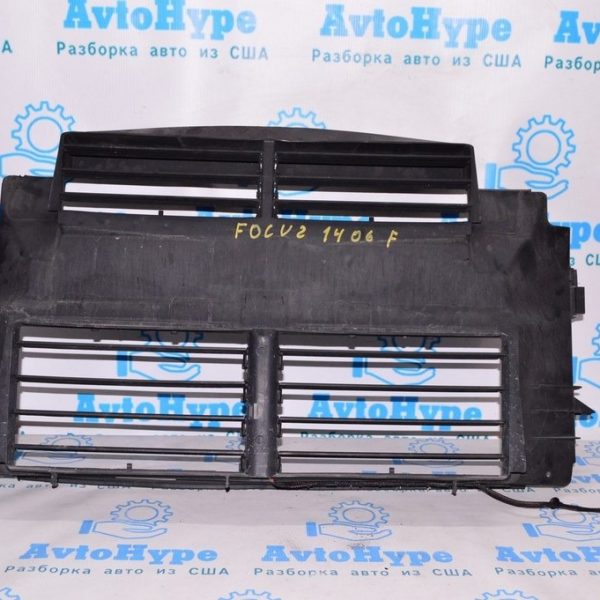 Жалюзи дефлектор радиатора в сборе Ford Focus mk3 11-14 2.0 (06) CM5Z-8475-A