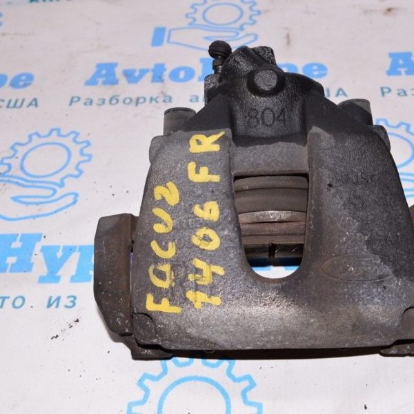 Суппорт перед прав Ford Focus mk3 11-18 CV6Z-2B120-A