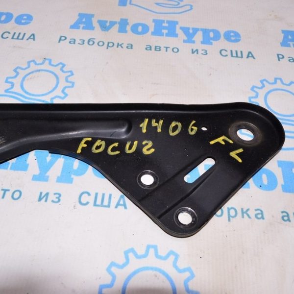 Лопух переднего подрамника задний лев Ford Focus mk3 11-18 AV6Z-16060-B