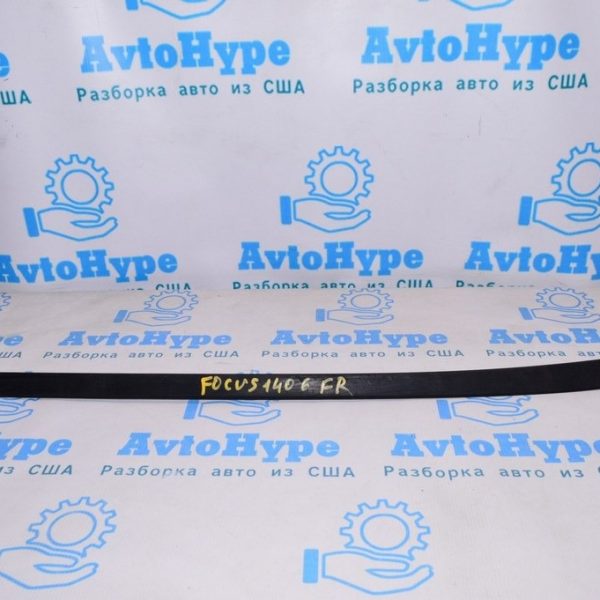 Молдинг лобового стекла прав Ford Focus mk3 11-18 usa CP9Z-5803136-A