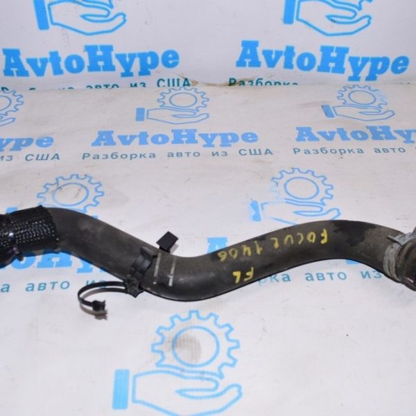 Патрубок охлаждения Ford Focus mk3 11-18 2.0 bv61-8260