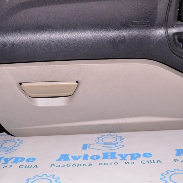 Перчаточный ящик, бардачок Ford Focus mk3 11-18 беж CV6Z-5806024-AC