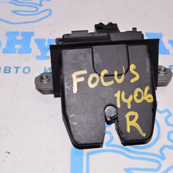 Замок двери багажника Ford Focus mk3 11-18 5d BM5Z-5843150-B