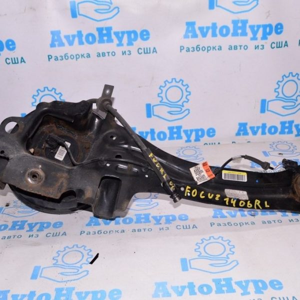 Цапфа зад лев Ford Focus mk3 11-18 с рычагом (06) BV6Z-5A969-B