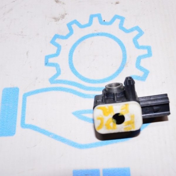 Датчик подушки безопасности перед прав Ford Focus mk3 11-18 CM5T14B006AA