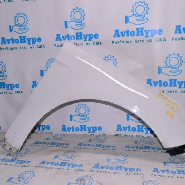 Крыло переднее правое Ford Focus mk3 11-18 usa (06) белый цвет YZ BM5Z-16005-B