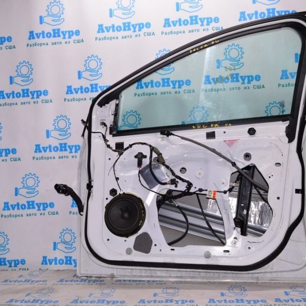 Уплотнитель двери перед прав Ford Focus mk3 11-18 BM5Z-5820708-E