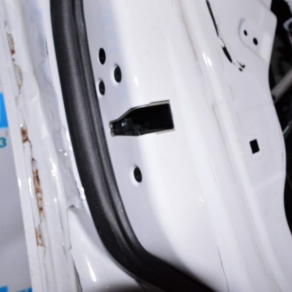 Замок двери перед лев Ford Focus mk3 11-18 F1EZ-54219A65-F