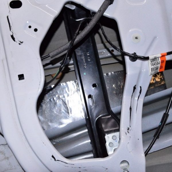 Стеклоподъемник с мотором перед лев Ford Focus mk3 11-18 CM5Z-5823201-B