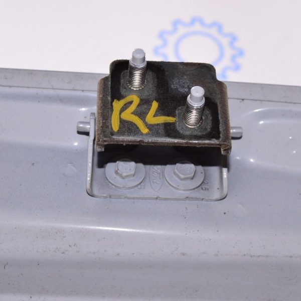 Петля двери багажника левая Ford Focus mk3 11-18 5d CP9Z-5842901-A