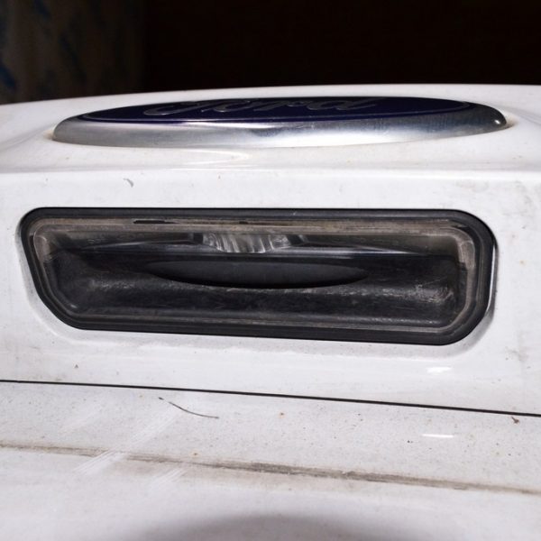 Кнопка открытия двери багажника с подсветкой номера Ford Focus mk3 11-14 дорест BM5Z54432A38A