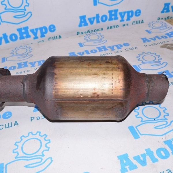 Второй кат после коллектора выпускного Ford Focus mk3 11-18 2.0 (05)