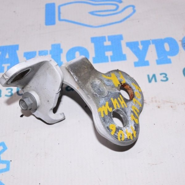 Петля двери нижняя перед прав Ford Focus mk3 11-18 CP9Z-5422810-A