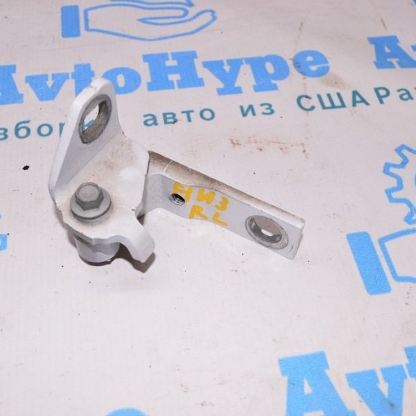 Петля двери нижняя зад лев Ford Focus mk3 11-18 CP9Z-5422811-A