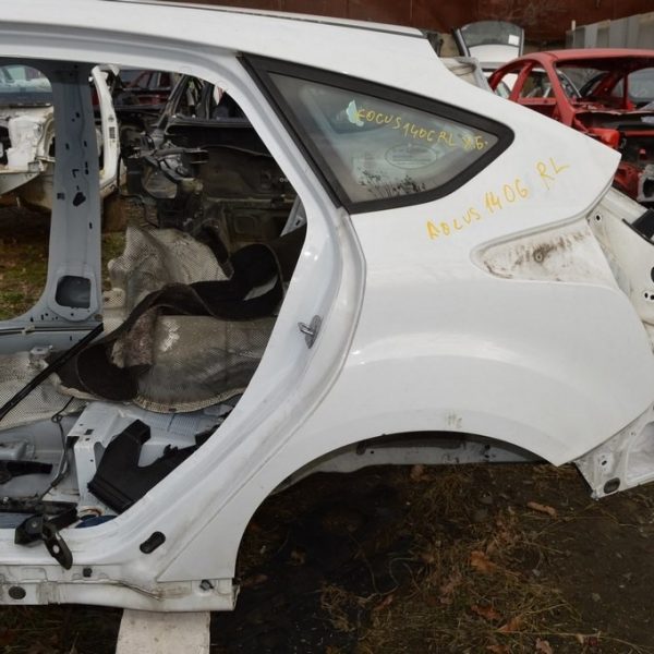 Четверть крыло задняя левая Ford Focus mk3 11-18 5d (06) белый цвет YZ CM5Z-5827841-A