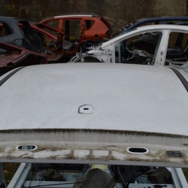 Крыша (металл) Ford Focus mk3 11-18 5d  (06) белый цвет ТОЛЬКО ПРАВЫЙ БАТОН CP9Z-5850202-C