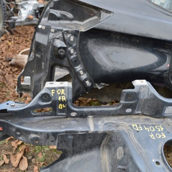 Кронштейн крыла верх перед прав Subaru Forester 14-18 SJ 57160SG0009P