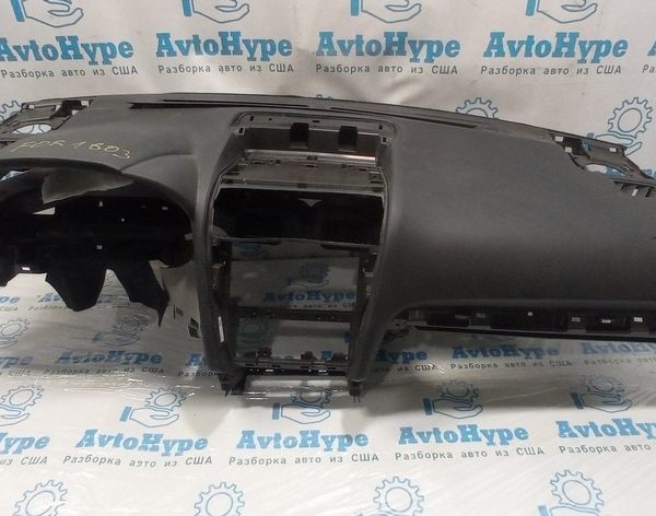 Торпедо передняя панель с AIRBAG Subaru Forester 14-18 SJ черная 66040FJ011