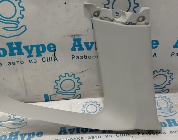 Накладка задней стойки верхняя правая Subaru Forester 14-18 SJ серая 94013sg000