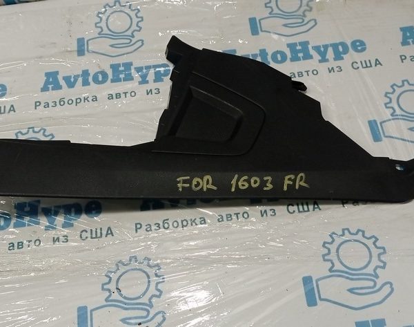 Накладка центральной консоли низ прав Subaru Forester 14-18 SJ