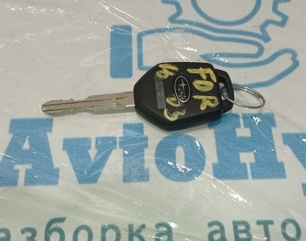 Ключ Subaru Forester 14-18 SJ на 4 кнопки (03) 57497fj021