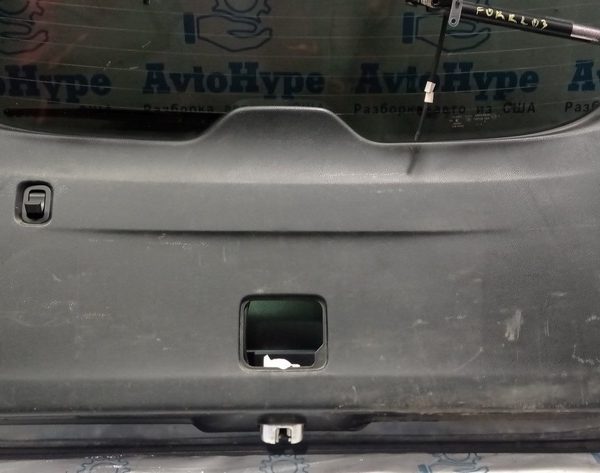 Обшивка двери багажника Subaru Forester 14-18 SJ 94320SG000VH