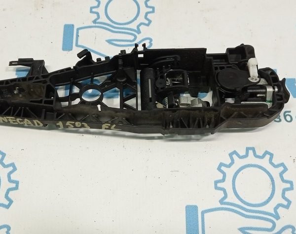 Механизм ручки двери перед лев Jeep Renegade 15- 68414614AA