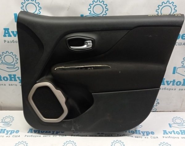 Обшивка двери (карточка) перед прав Jeep Renegade 15- черн тряпка 6NQ10LXHAA