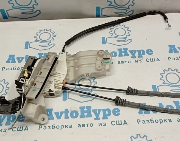 Замок двери перед лев Jeep Renegade 15- 68466956AA