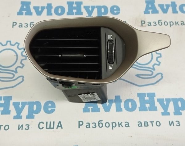 Воздуховод передней панели правый Jeep Renegade 15- 07355999680