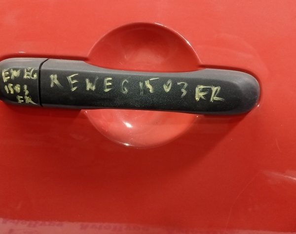 Заглушка внешней ручки перед прав Jeep Renegade 15- матовая 6EL23TZZAA