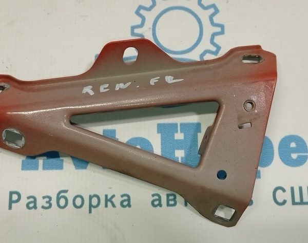 Кронштейн крыла перед лев Jeep Renegade 15- перед 68254332AA