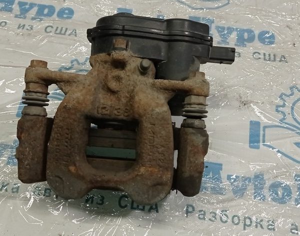 Суппорт задний левый Jeep Renegade 15- 68263130AA