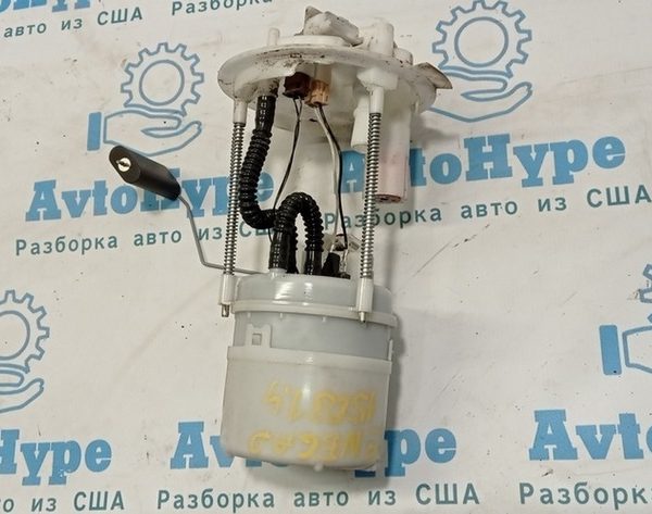 Топливный насос (бензонасос) Jeep Renegade 15- (03) 52029625AA