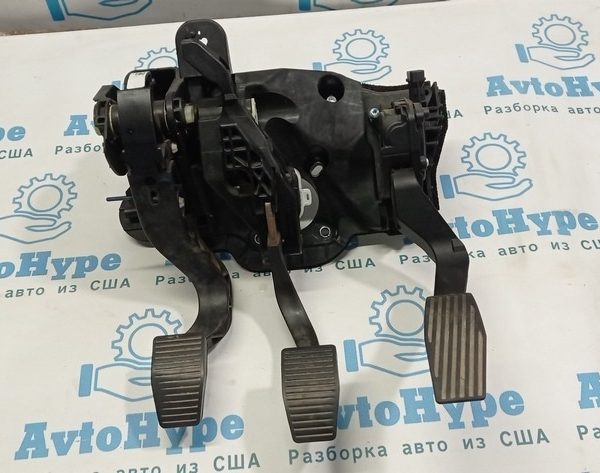 Педальный узел МКПП Jeep Renegade 15-  в сборе 51968236