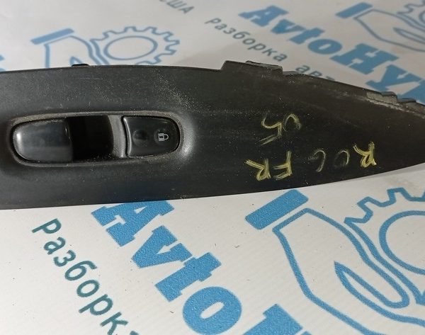 Управление стеклоподъемником перед прав Nissan Rogue 14- 25411-1KA5A