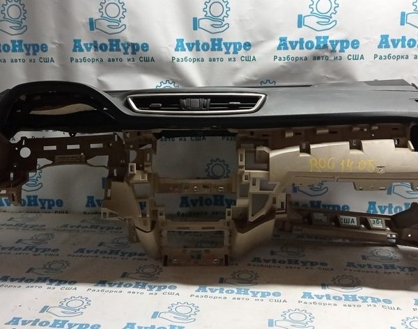 Торпедо передняя панель c AIRBAG Nissan Rogue 14- черн 68200-6FL0A (05) 68200-6FL0B