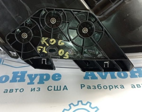 Крепление переднего бампера под фару лев Nissan Rogue 14-16 26092-5HA0A