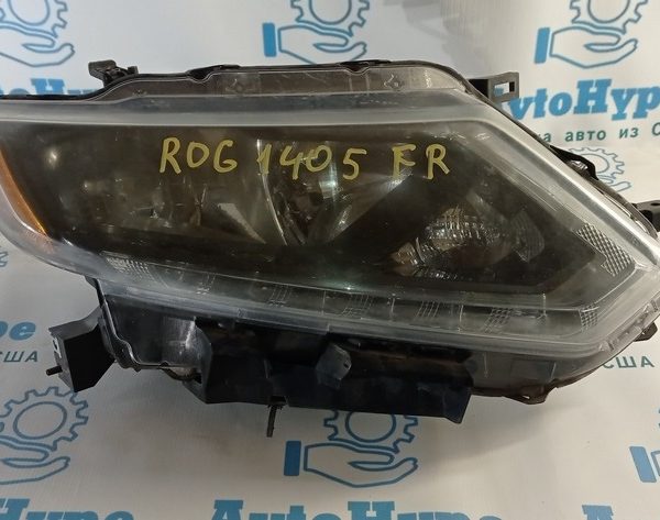 Фара передняя правая Nissan Rogue 14-16 галоген (05) 26010-4BA2A