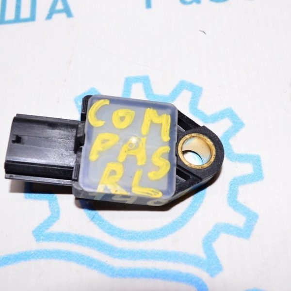 Датчик подушки безопасности перед лев Jeep Compass 11-16 68056160AA