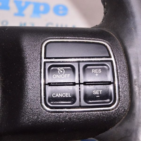 Кнопки управления (на руле) прав Jeep Compass 11-16 56046094AE