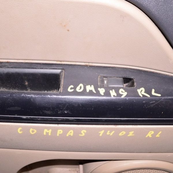 Управление стеклоподъемником зад лев Jeep Compass 11-16 (02) запилен 4602933AA