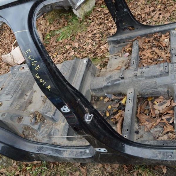 Стойка кузовная центральная правая Ford Edge 16- (01) FT4Z-58211A10-A