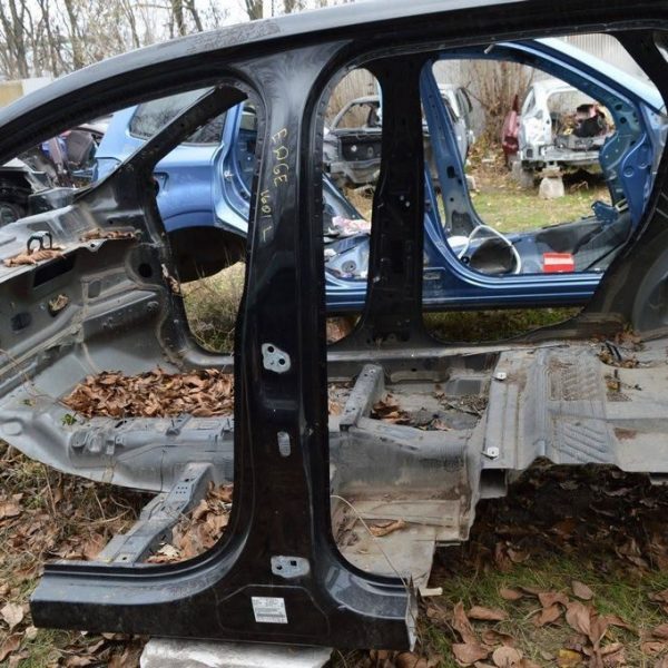 Стойка кузовная центральная левая Ford Edge 16- (01) FT4Z-58211A11-A