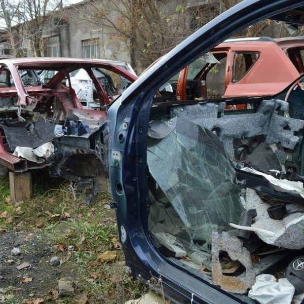 Четверть передняя левая Toyota Highlander 14- (02) синяя 537020E051