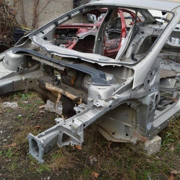 Четверть передняя левая Ford Focus mk3 11-18 (03) F1FZ-16055-A